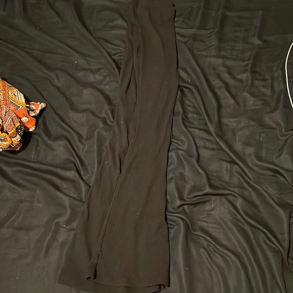 plain black leggings